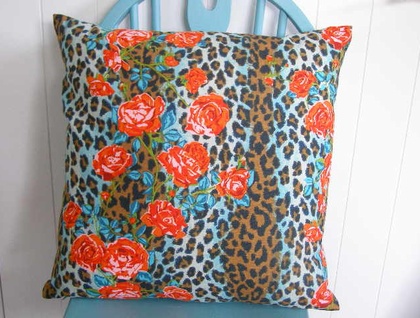 Red Rose & Aqua Domestic Cat Cushion Cover