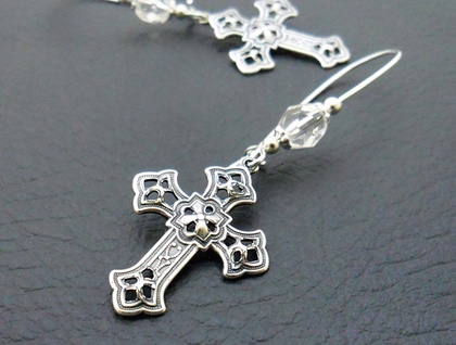 Silver Chapel earrings: silver-plated crosses with sparkling glass on long ear-wires
