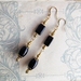 Lady Charna: sophisticated earrings in black glass and gold 