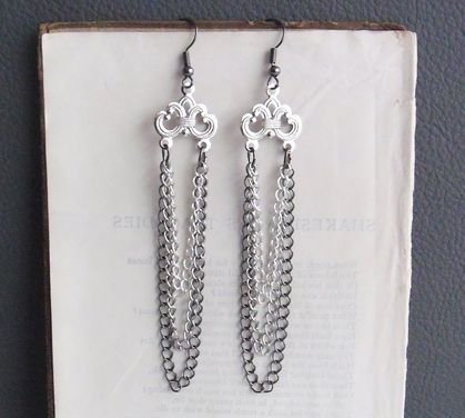 Greyscale Chain earrings: draped chain earrings in silver, platinum, and black 