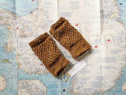 Log Cabin womens fingerless mitts – golden mustard tweed wool