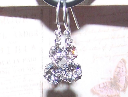 *Gorgeous Designer Swarovski Rhinestone Crystal earrings*