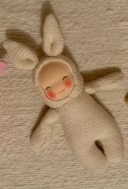 Waldorf knit bunny