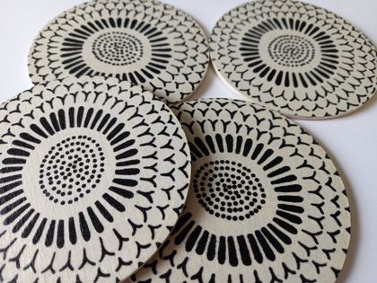 Coasters - Japanese flower design - set of 4