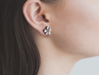 Manuka flower reclaimed Rimu earrings