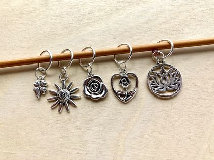 5 Flora Knitting Stitch Markers