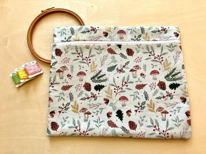 Cross Stitch Project Bag - Woodland Foraging