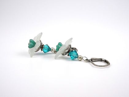 Modern Vintage Turquoise Lucite Flower Earrings