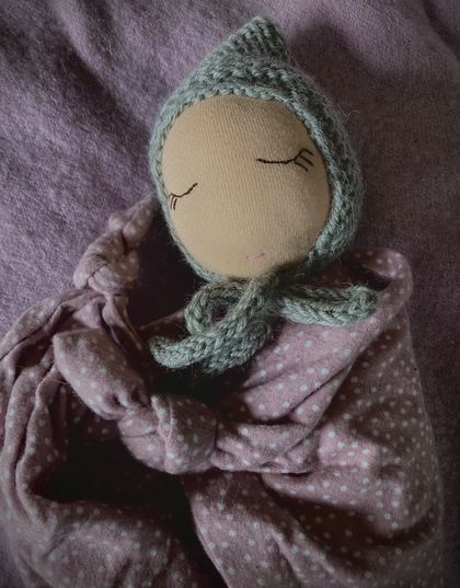 Sleeping doll (pink)