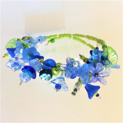 Bracelet: Gentian, Hypericum, Veronica (Floral Bouquet range)