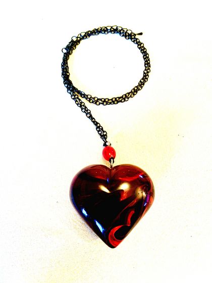 Necklace: "Heart's Blood" (Halloween range)