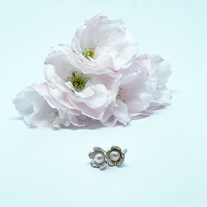 Dainty Flower Pearl Stud Earrings - Sterling Silver