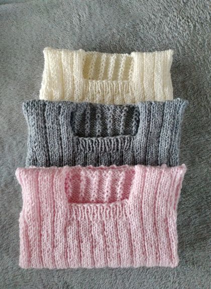 Hand knitted 100% Merino Singlets - 0-3 months 