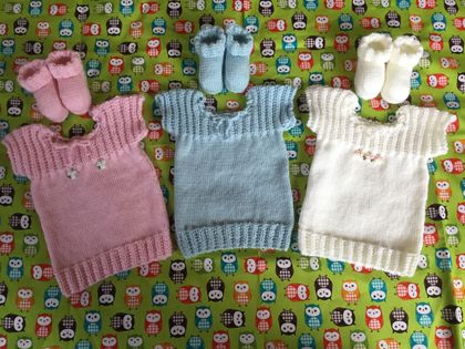 Singlet and bootee Sets.