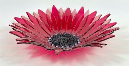 Fused Glass Gerbera Flower Bowl - Pink Passion