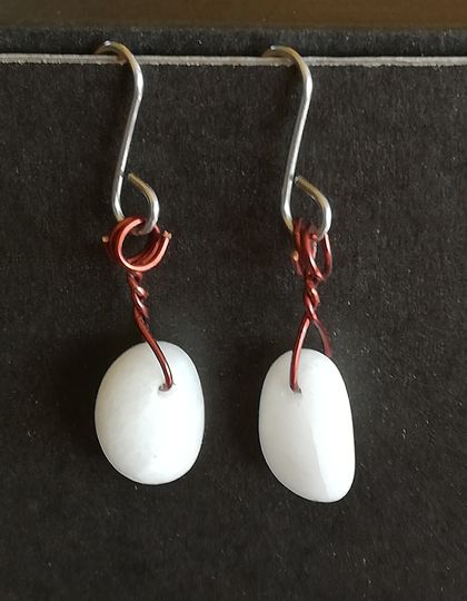 Quartz stone earrings. 