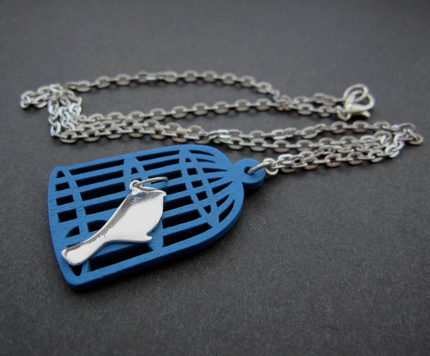 Free hot sale bird necklace