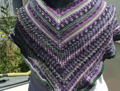 Triangle shawlette, multicoloured, wool.