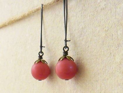 Cranberry earrings: vintage red beads on bronze ear-wires – last pair! 