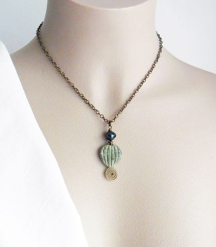 Anya: heart-shaped serpentine stone necklace with blue faux pearl