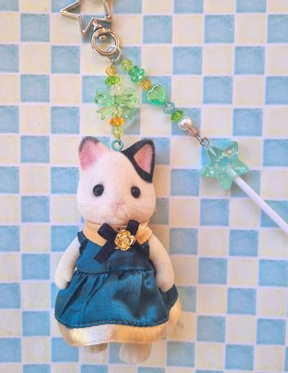 Restock♡ Sylvanian Tres Leches Cat Keychain