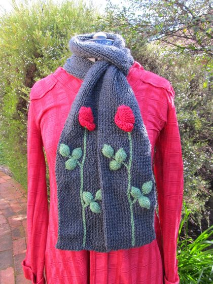harcoal - Red Rose Scarf - Hand knitted - Wool