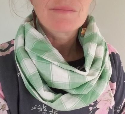 Infinity scarf - green and white gingham midweight linen