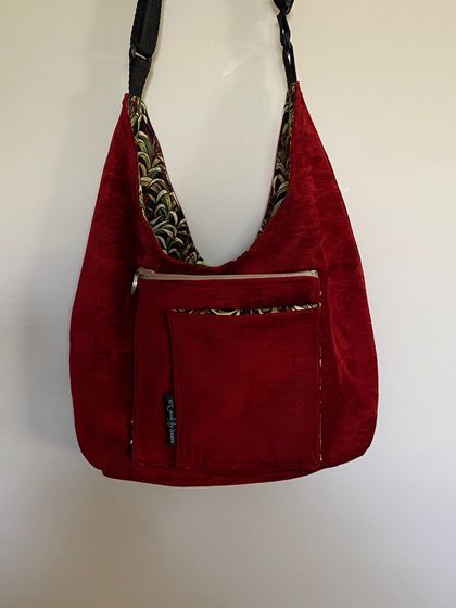 Sling bag in red 