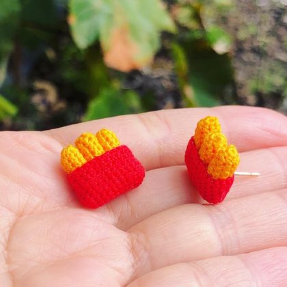 Chips Earrings｜Micro crochet
