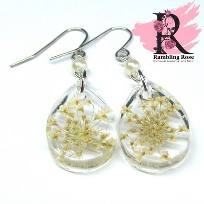 Queen Anne's Lace earrings - White