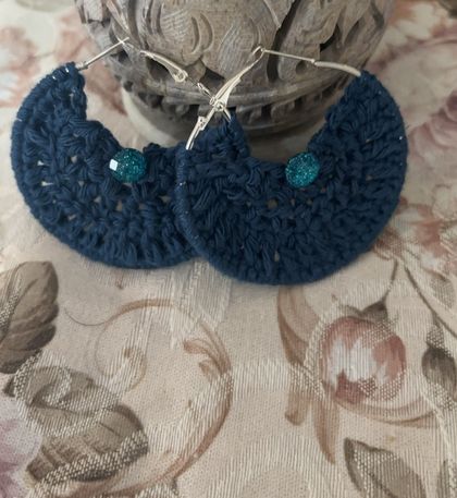 Hand made crochet earrings 