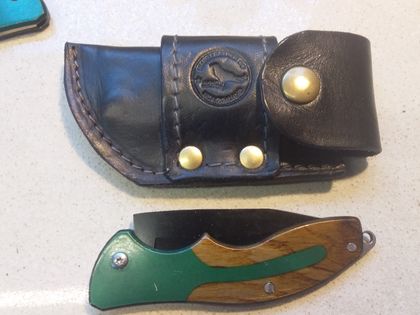 Hand Made NZ leather pouch with free Pocket Knife