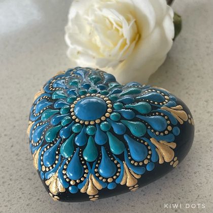  Hand Painted Heart Stone 4.5cm