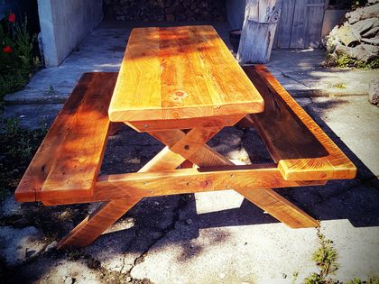 Picnic table made by Side-Project