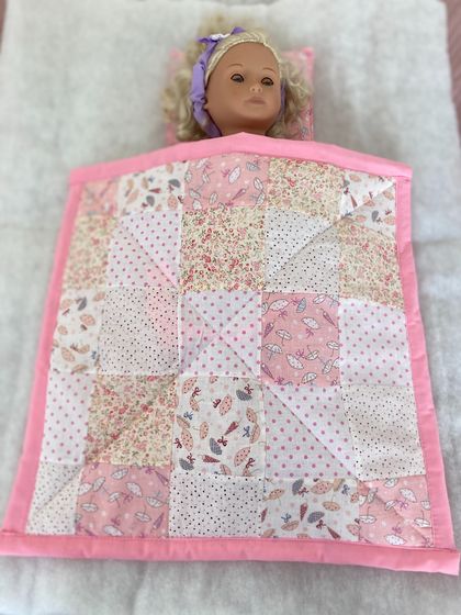 Dolls Quilt and pillow