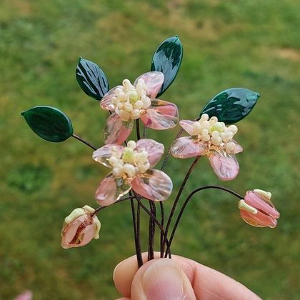 Glass Art - Climbing Clematis Bouquet