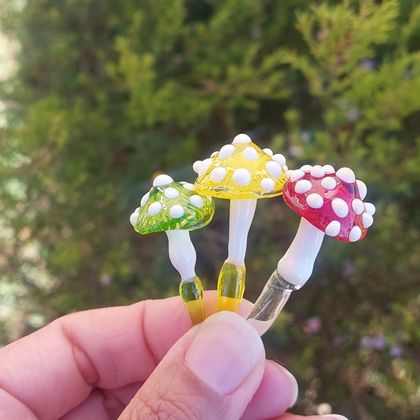 Glass Art - Mini Fungi: Amanita muscaria (Fly Agaric Mushroom)