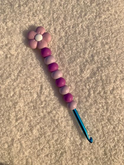 5MM PURPLE BEADED CROCHET HOOK