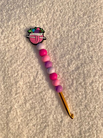 6MM PINK & PURPLE BEADED CROCHET HOOK