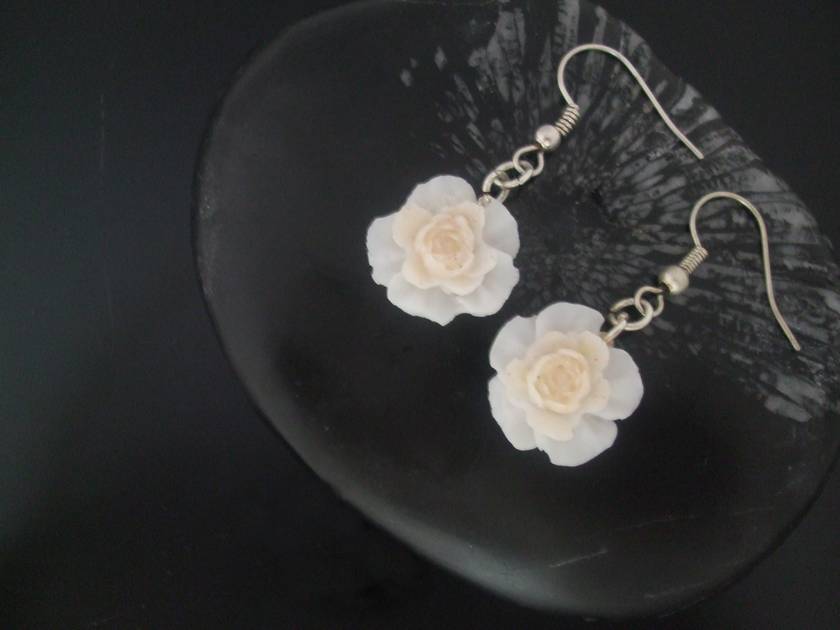 Vintage on sale rose earrings