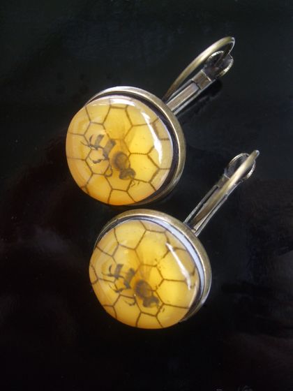 Honey bee, bronze lever back earrings - fused glass