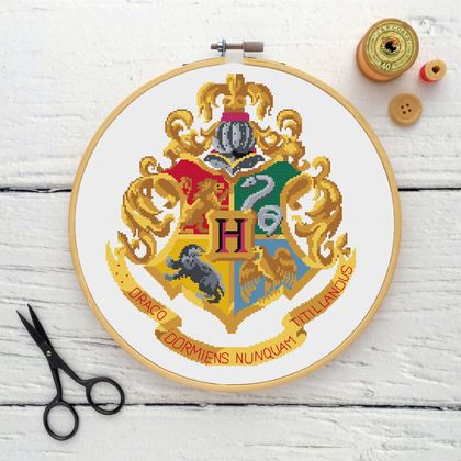 Hogwarts Crest Cross Stitch Kit