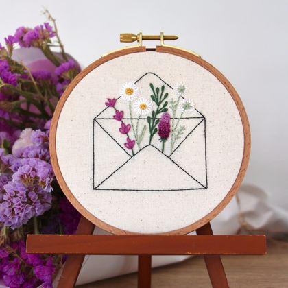 Embroidery kit - Floral Exchange